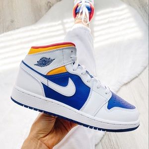 Nike air jordan 1 mid sneakers
